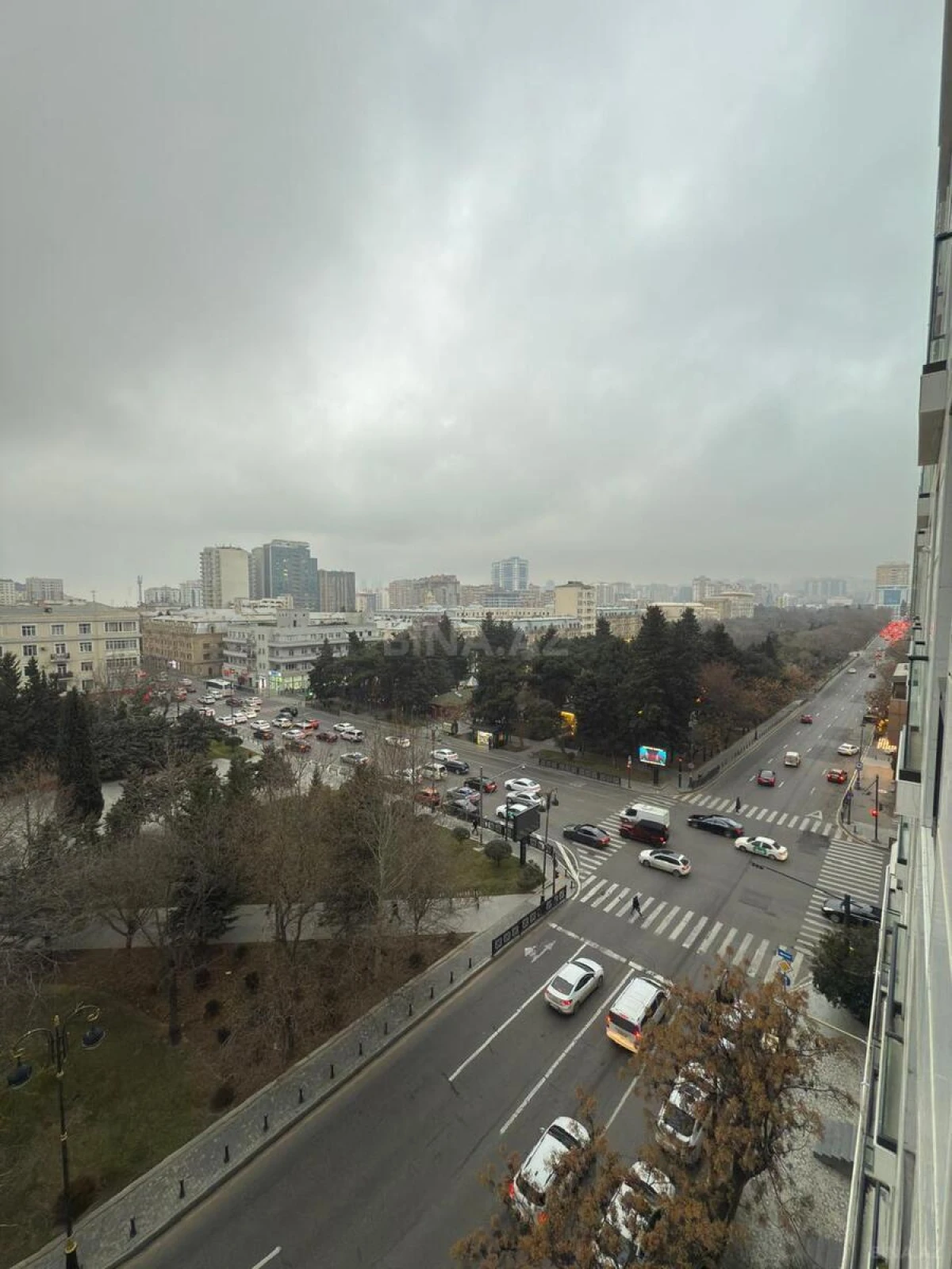 Satılır 2 otaqlı mənzil 72 m²