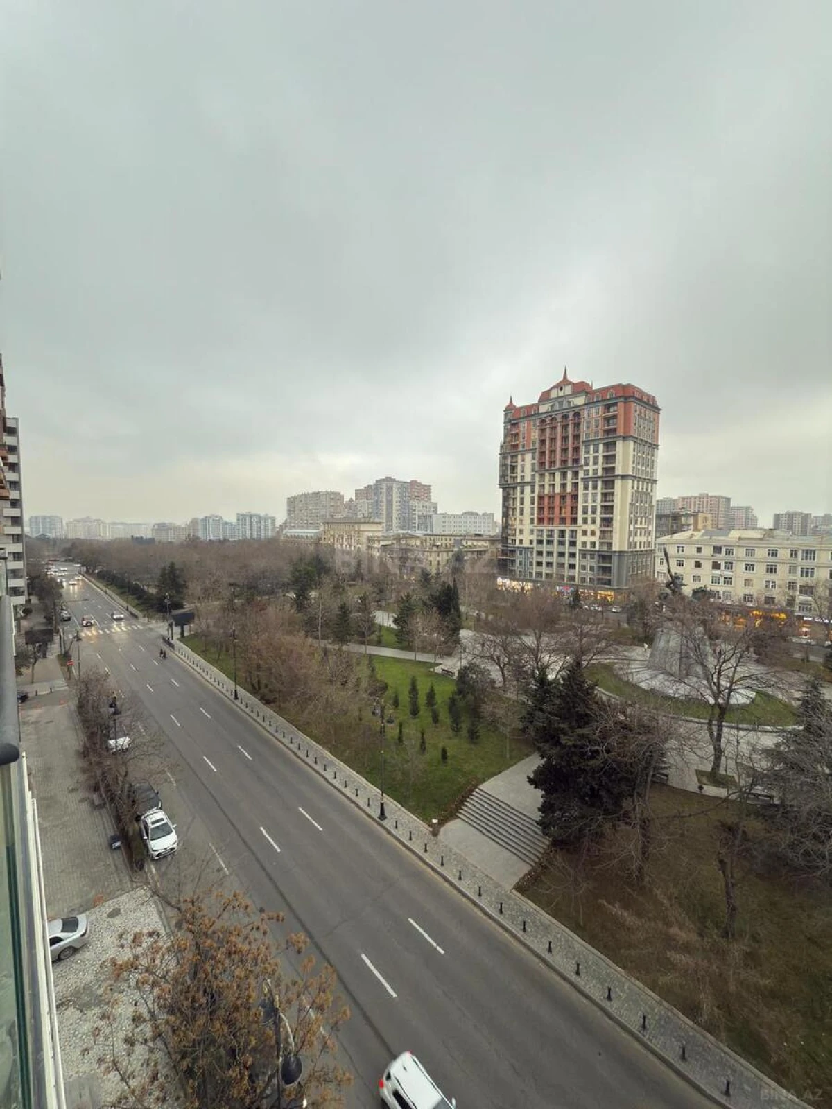 Satılır 2 otaqlı mənzil 72 m²