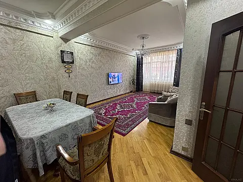 Satılır 4 otaqlı mənzil 130 m² — Bakı, Həzi Aslanov qəs. 4 otaq 130.00 m²