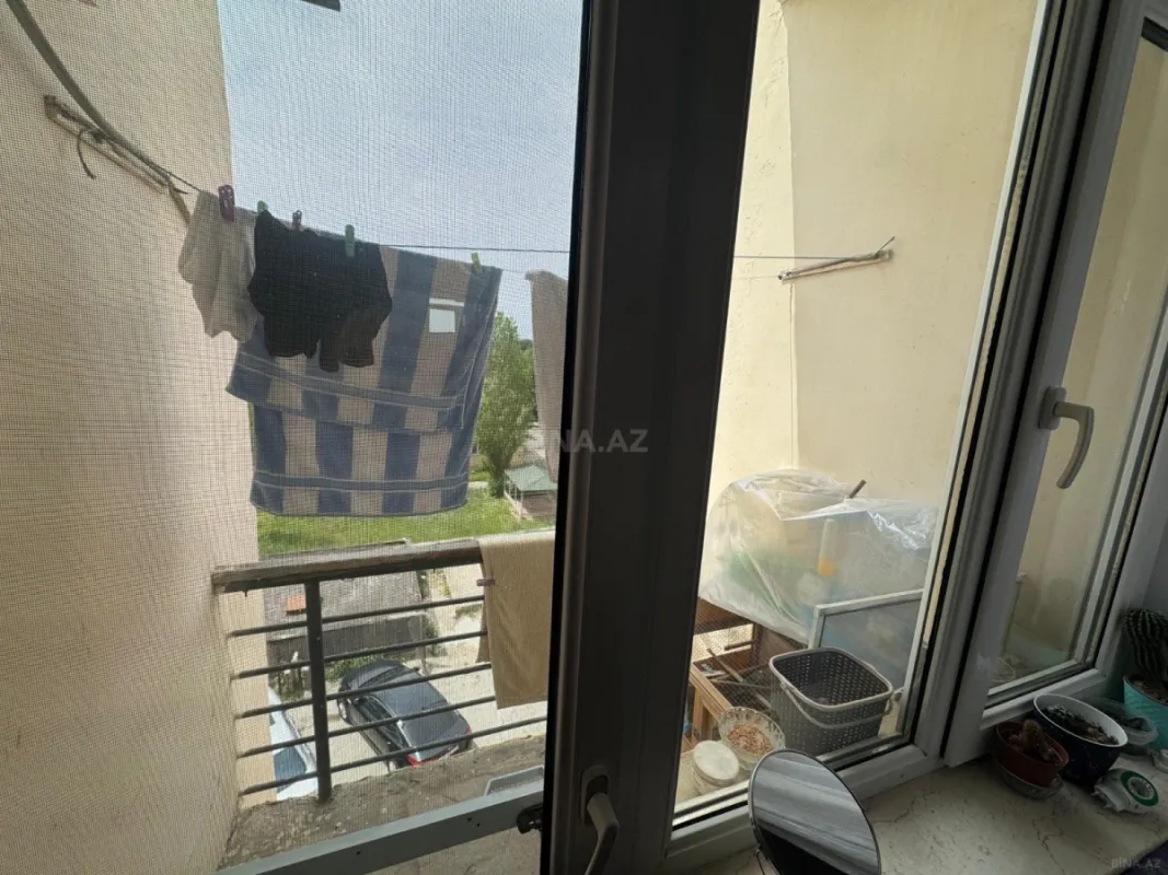 Satılır 4 otaqlı mənzil 130 m²