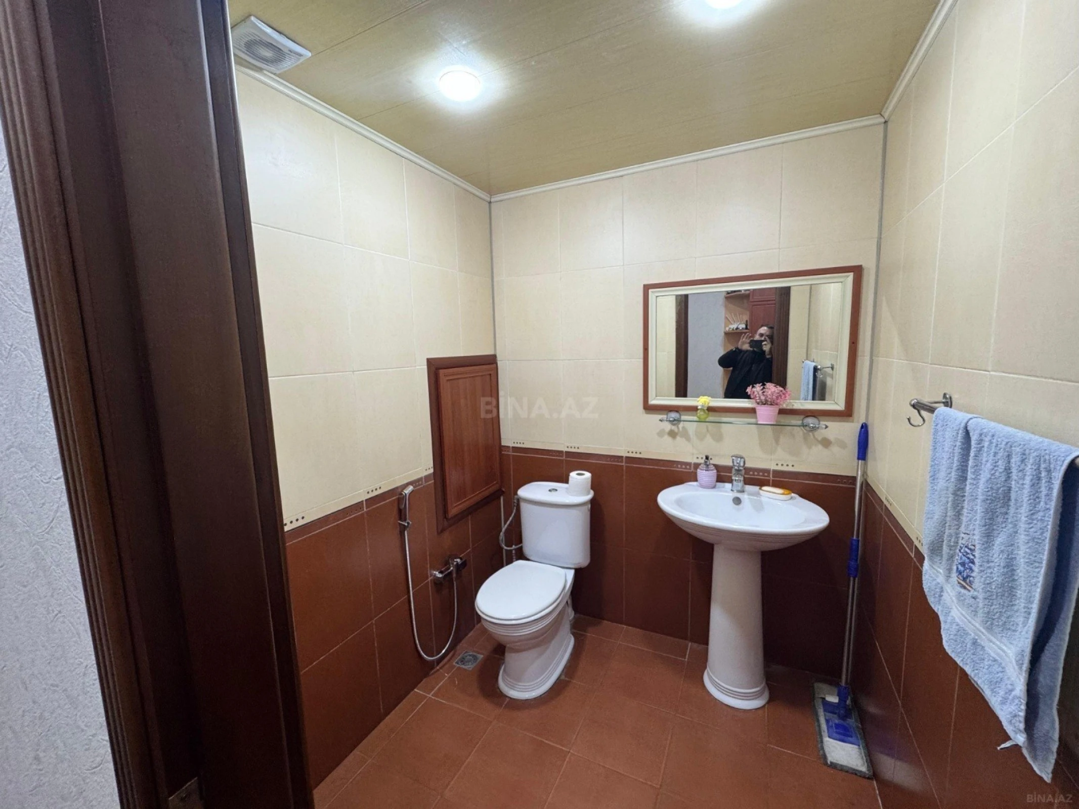Satılır 4 otaqlı mənzil 130 m²