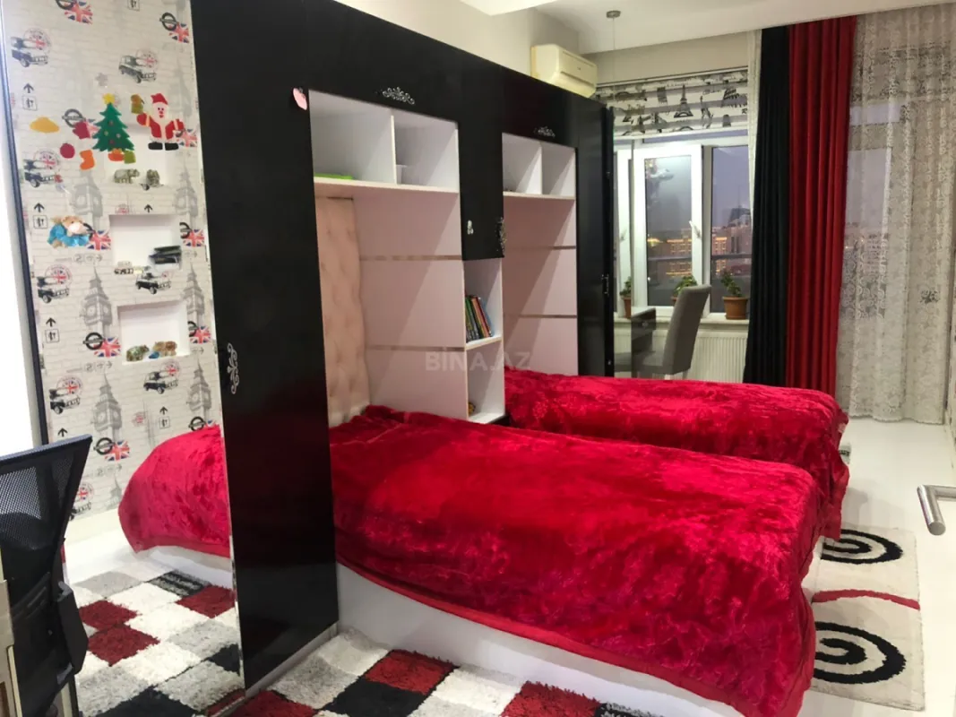 Kirayə verilir 4 otaqlı mənzil 200 m²