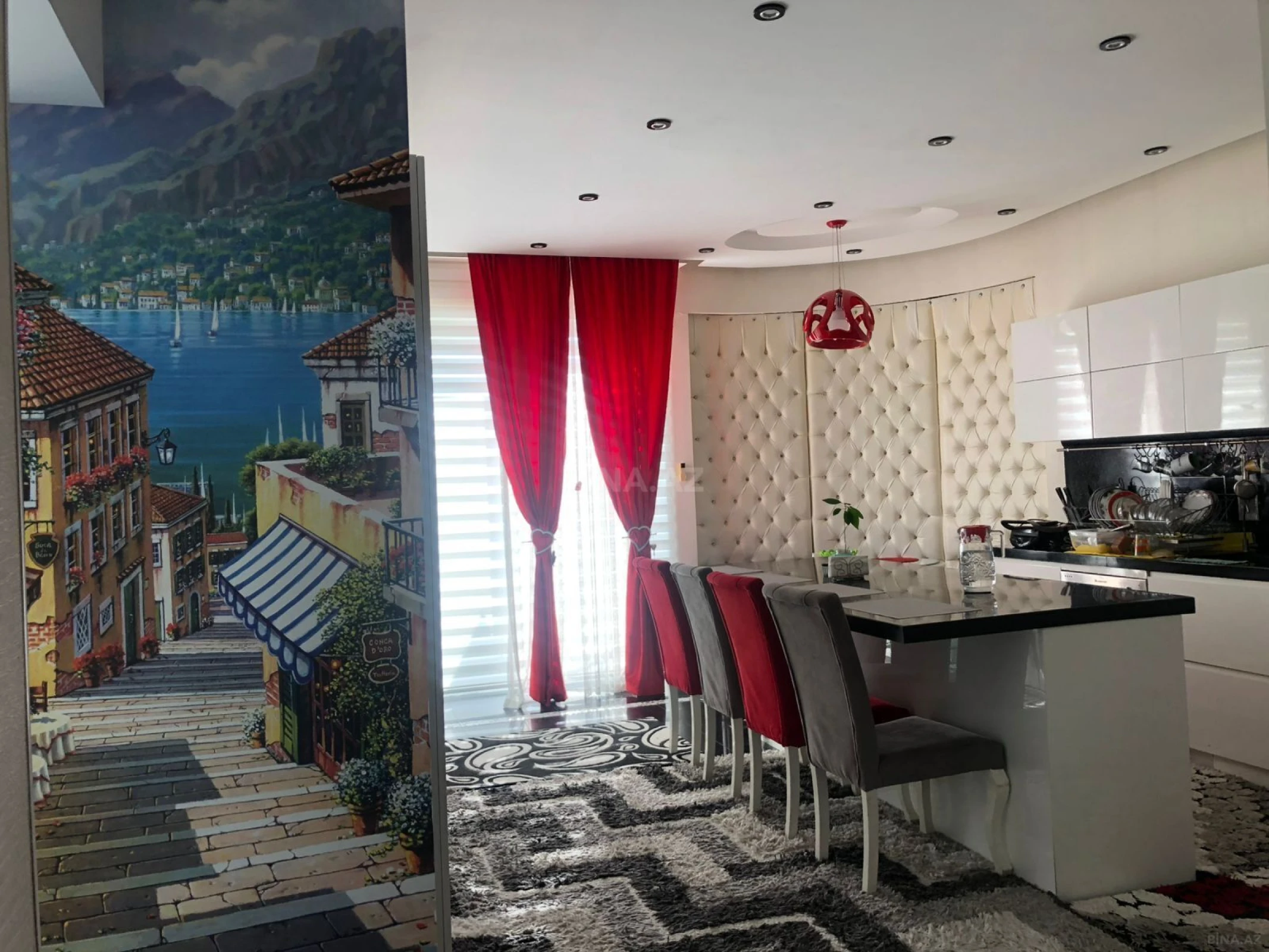 Kirayə verilir 4 otaqlı mənzil 200 m²