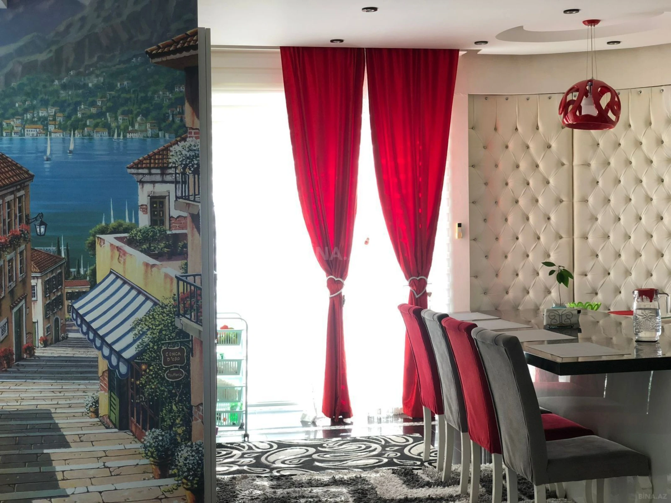 Kirayə verilir 4 otaqlı mənzil 200 m²