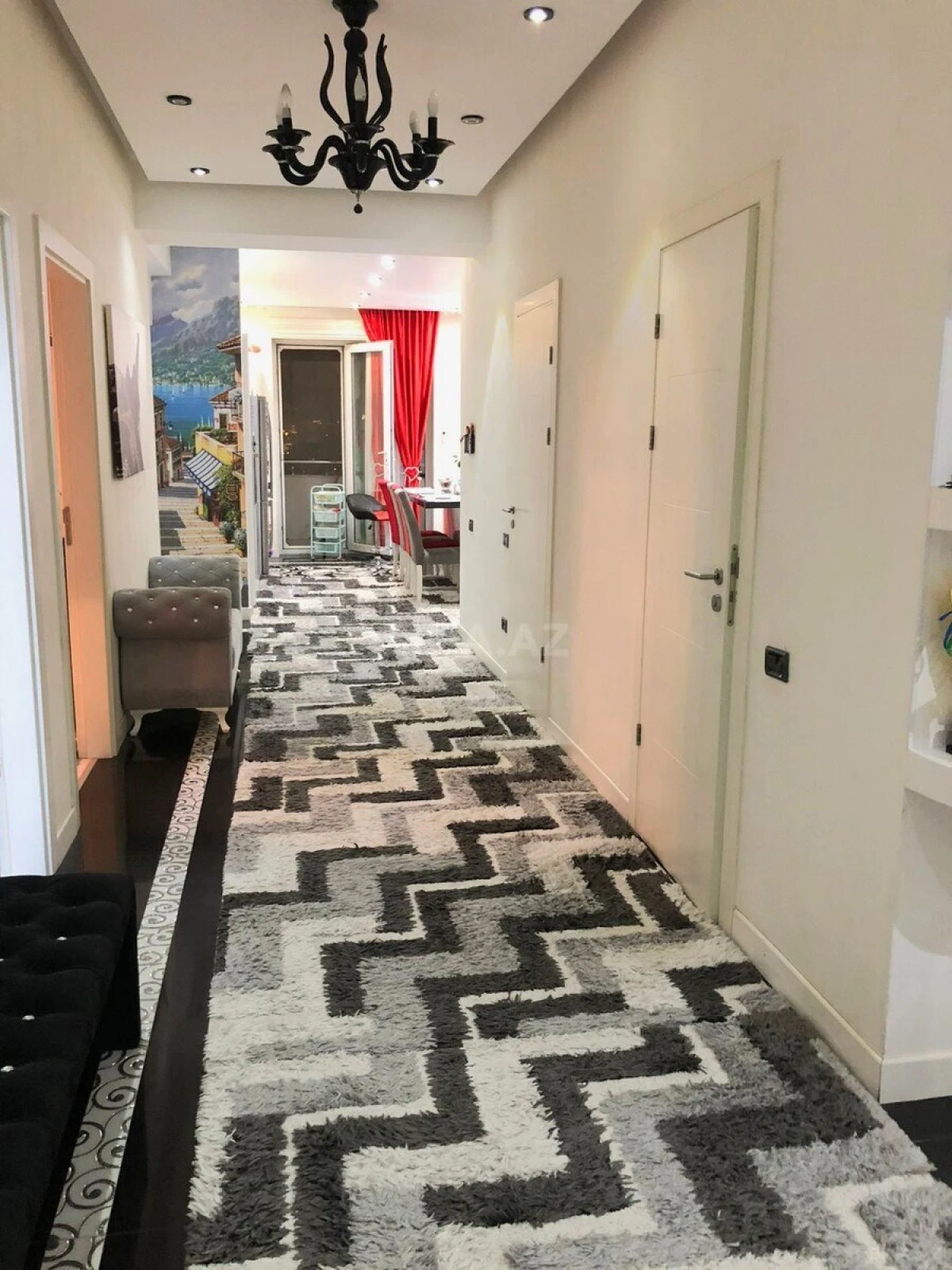 Kirayə verilir 4 otaqlı mənzil 200 m²