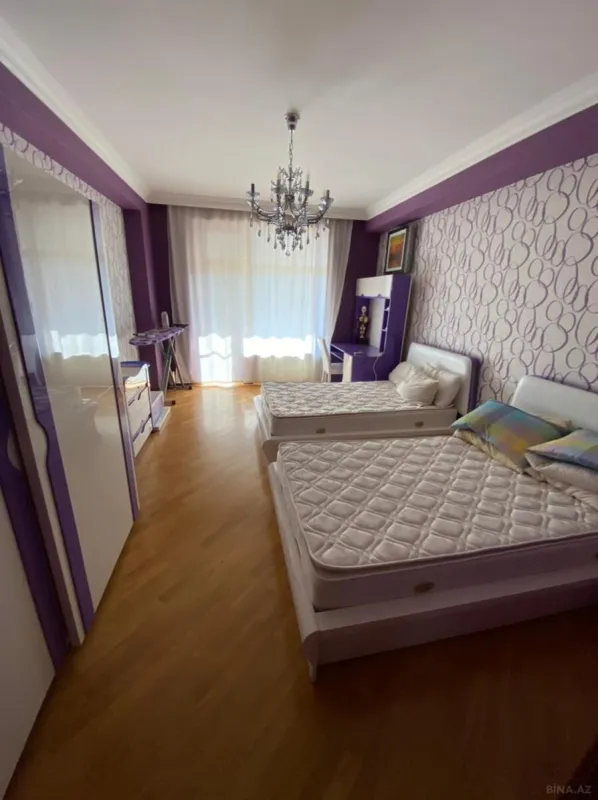 Kirayə verilir 3 otaqlı mənzil 180 m²