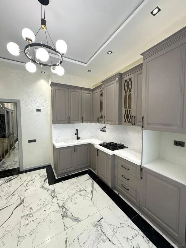 Satılır 3 otaqlı mənzil 115 m²