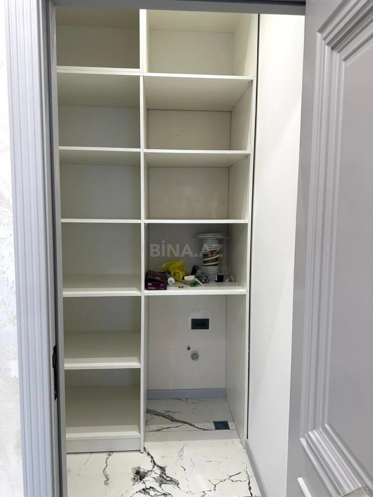 Satılır 3 otaqlı mənzil 115 m²