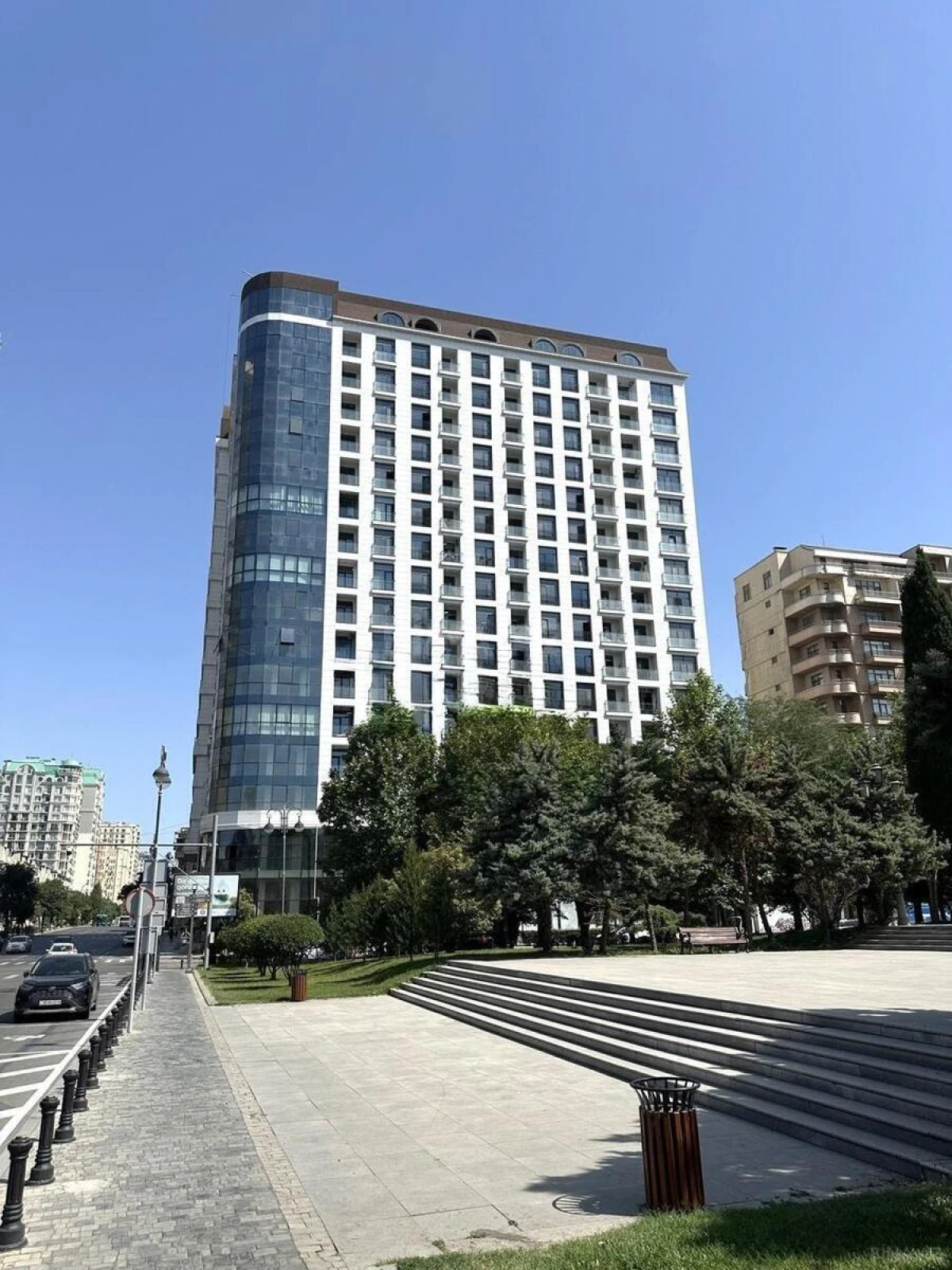 Satılır 3 otaqlı mənzil 115 m²