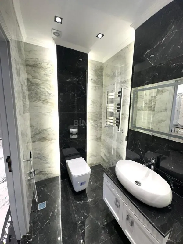Satılır 3 otaqlı mənzil 115 m²