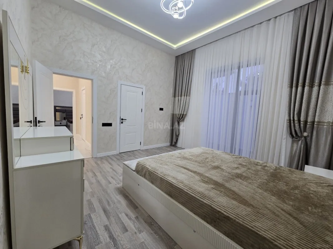 Satılır 4 otaqlı həyət evi 180 m²