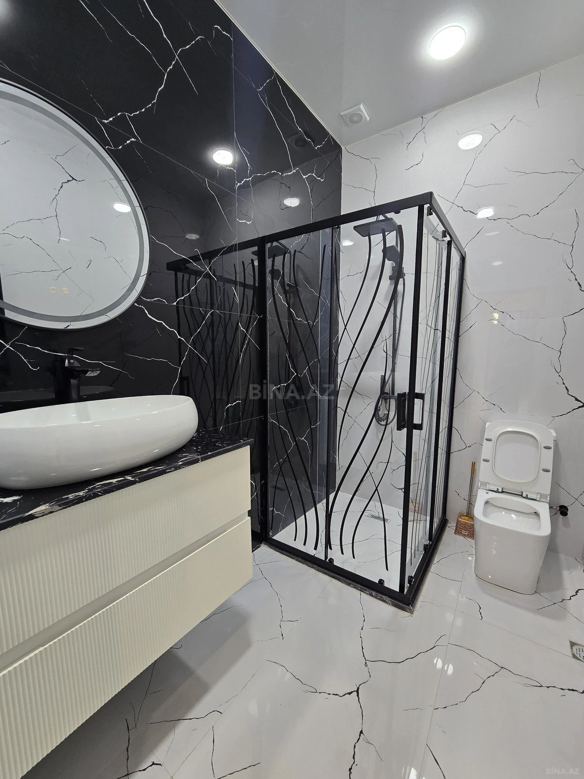 Satılır 4 otaqlı həyət evi 180 m²