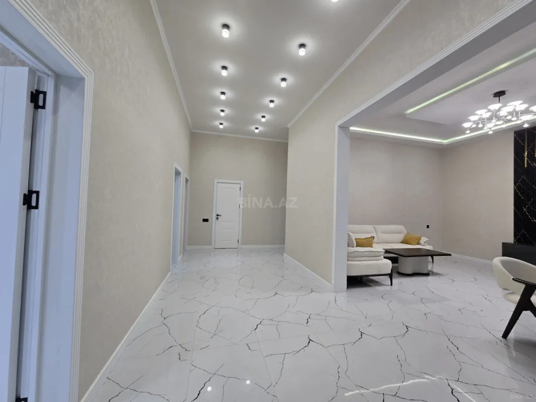 Satılır 4 otaqlı həyət evi 180 m²