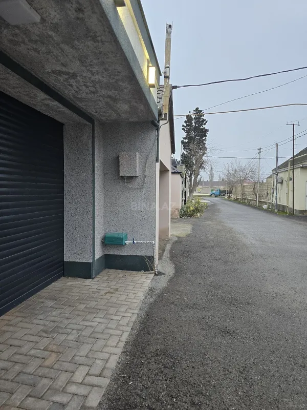 Satılır 4 otaqlı həyət evi 180 m²