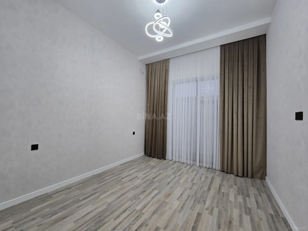 Satılır 4 otaqlı həyət evi 180 m²