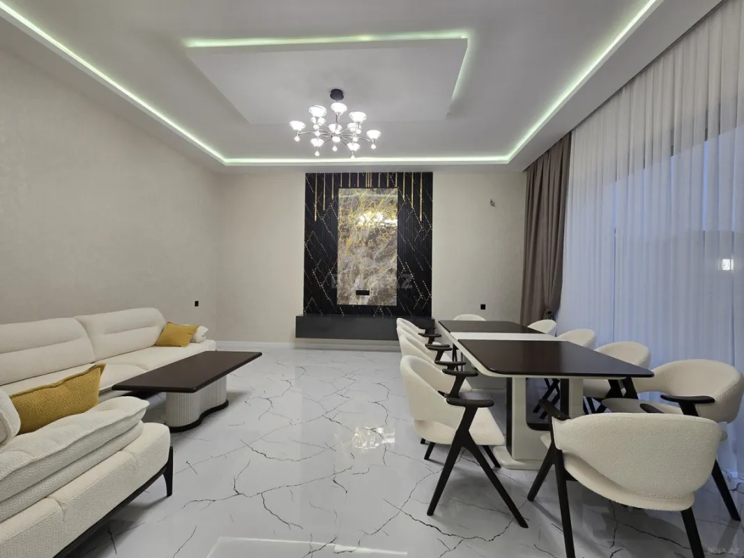 Satılır 4 otaqlı həyət evi 180 m²