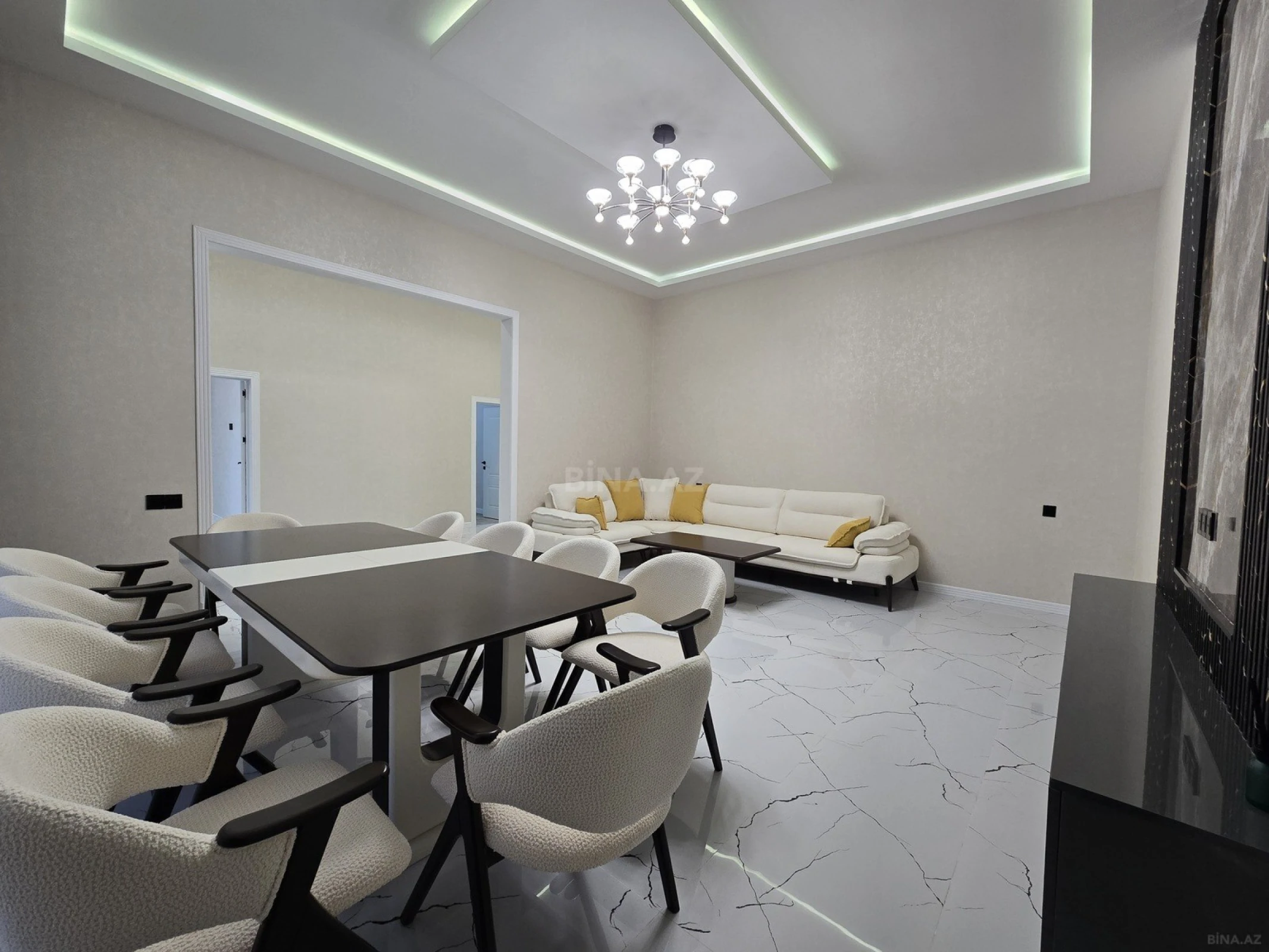 Satılır 4 otaqlı həyət evi 180 m²