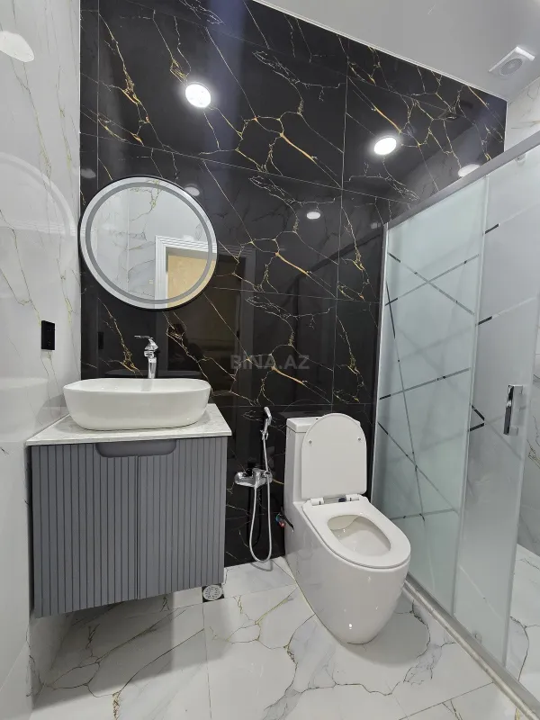 Satılır 4 otaqlı həyət evi 180 m²