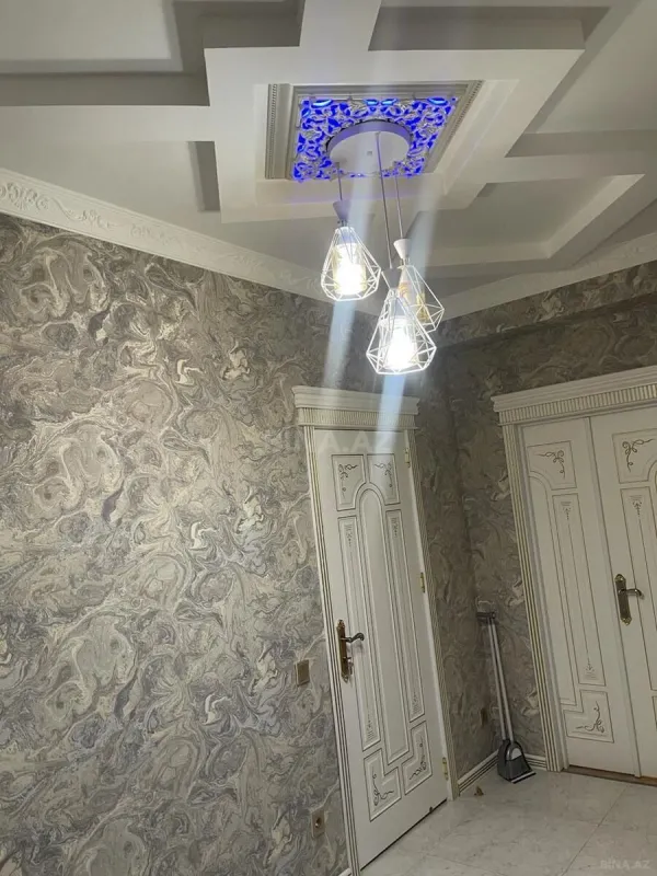 Satılır 3 otaqlı mənzil 97 m²