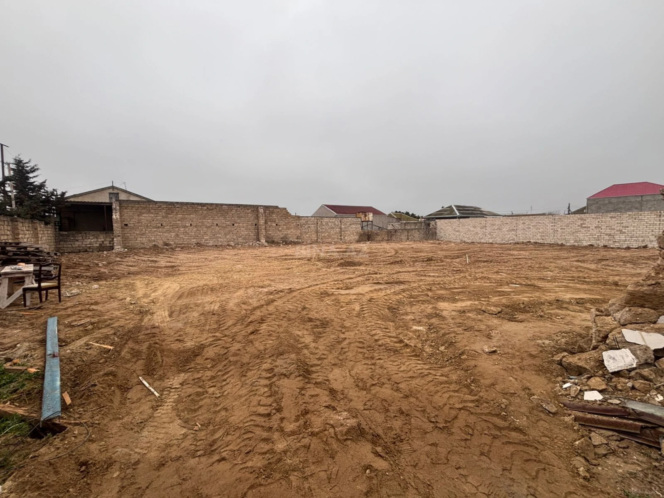 Satılır torpaq sahəsi 2.7 m²