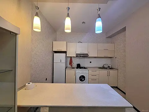 Kirayə verilir 3 otaqlı mənzil 95 m²