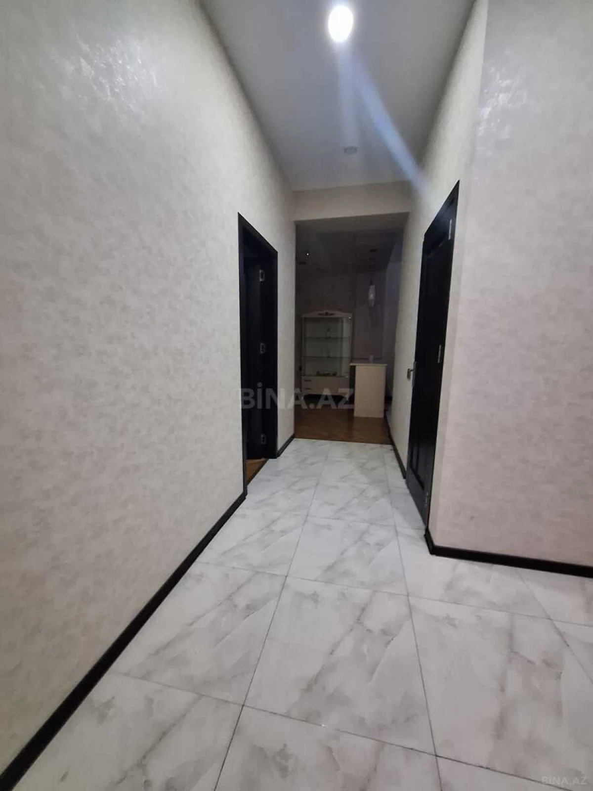 Kirayə verilir 3 otaqlı mənzil 95 m²