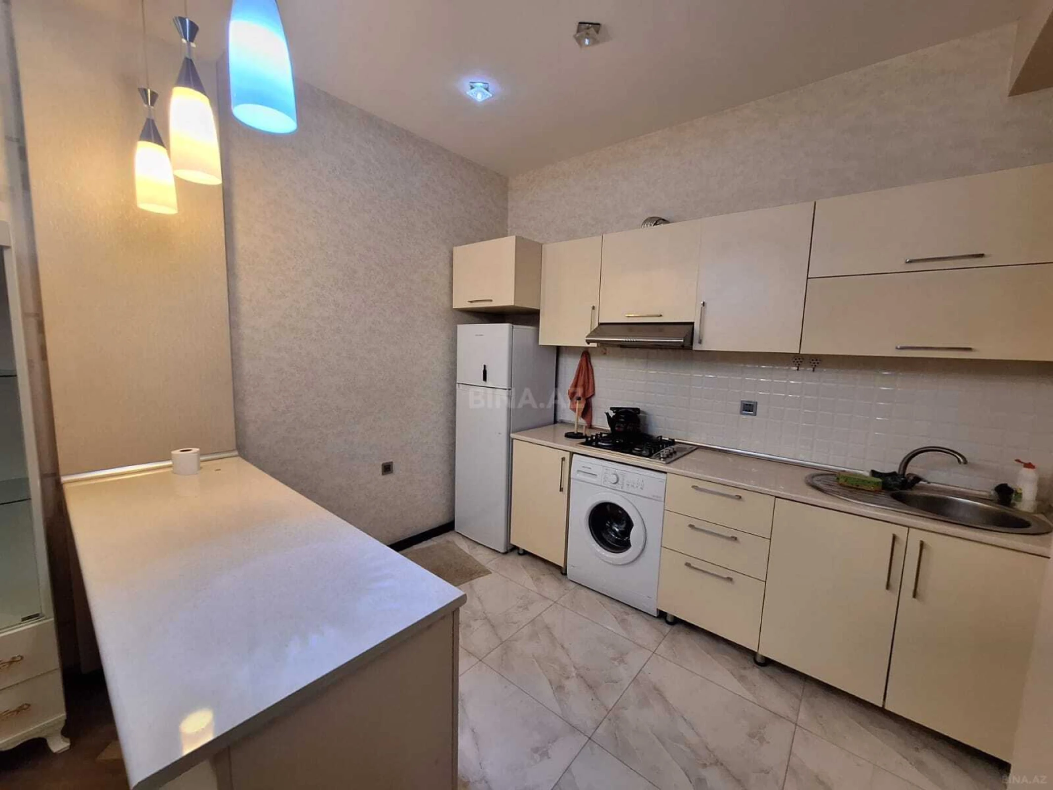 Kirayə verilir 3 otaqlı mənzil 95 m²