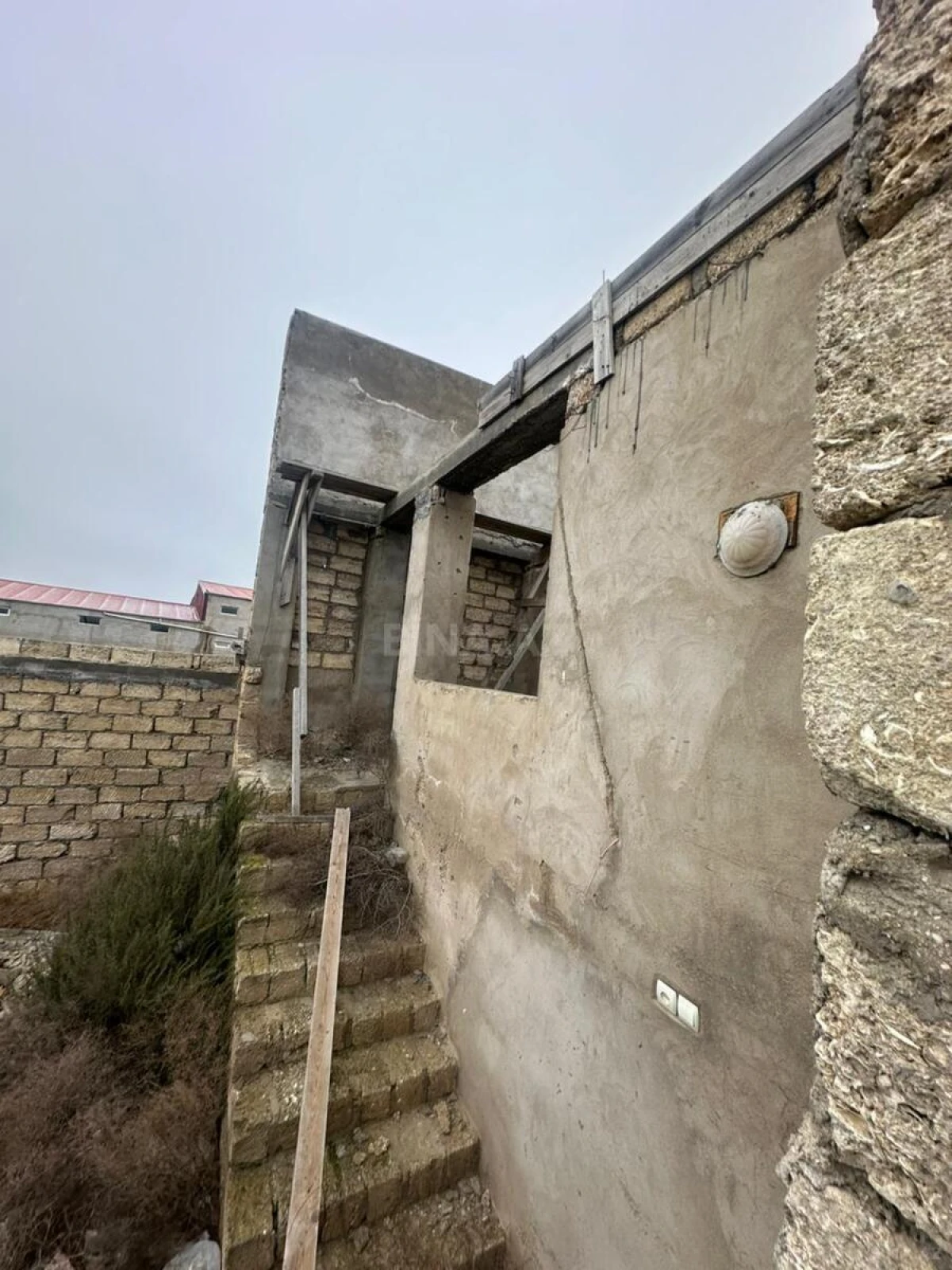Satılır 3 otaqlı həyət evi 100 m²