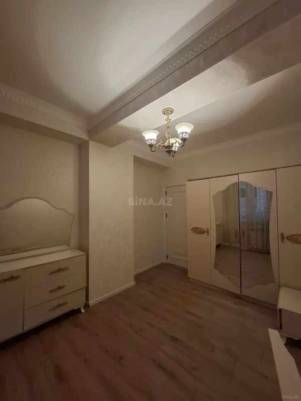 Satılır 3 otaqlı mənzil 88 m²