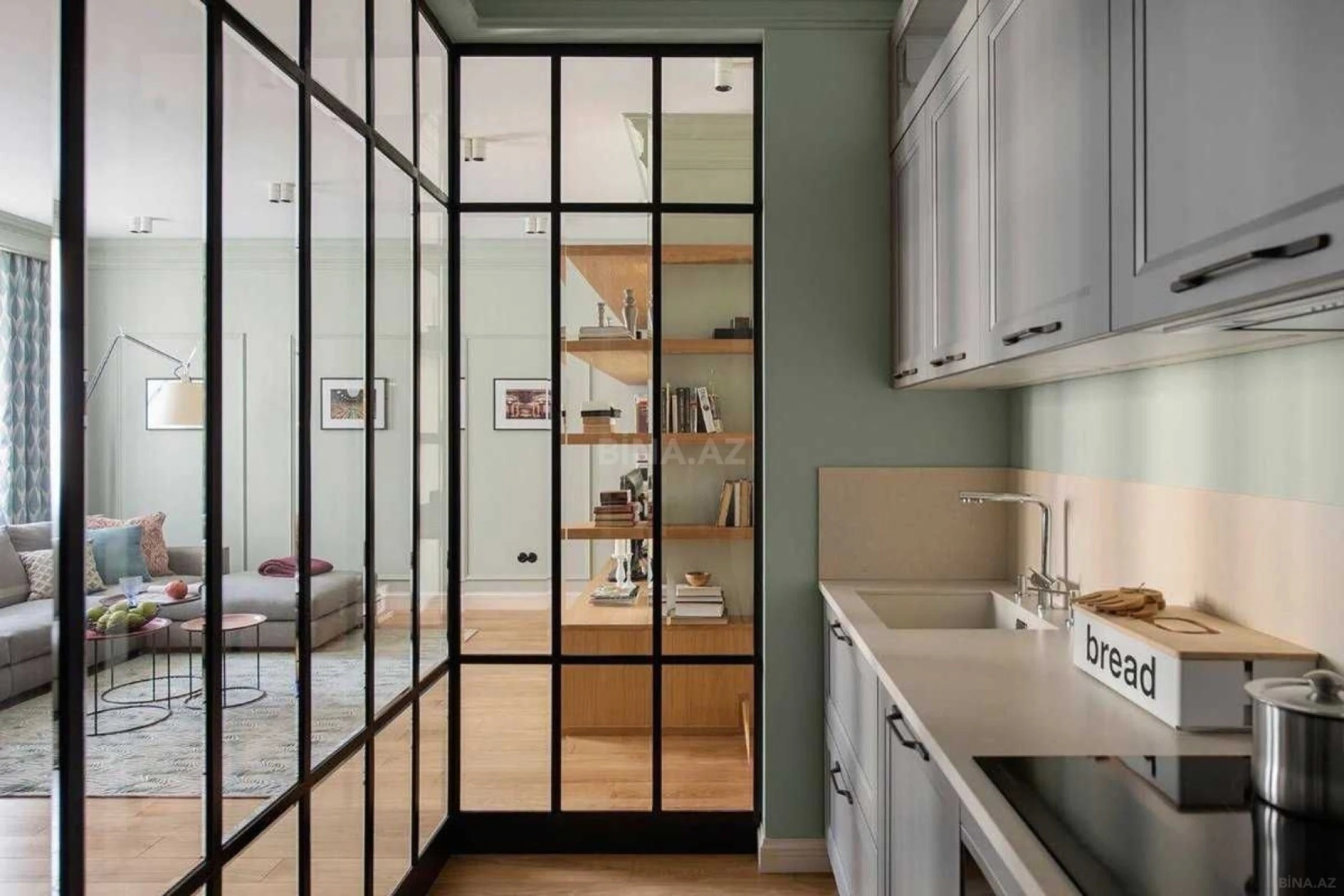Satılır 3 otaqlı mənzil 135 m²