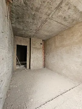 Satılır 3 otaqlı mənzil 135 m²