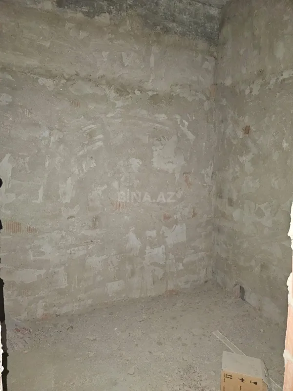 Satılır 3 otaqlı mənzil 135 m²