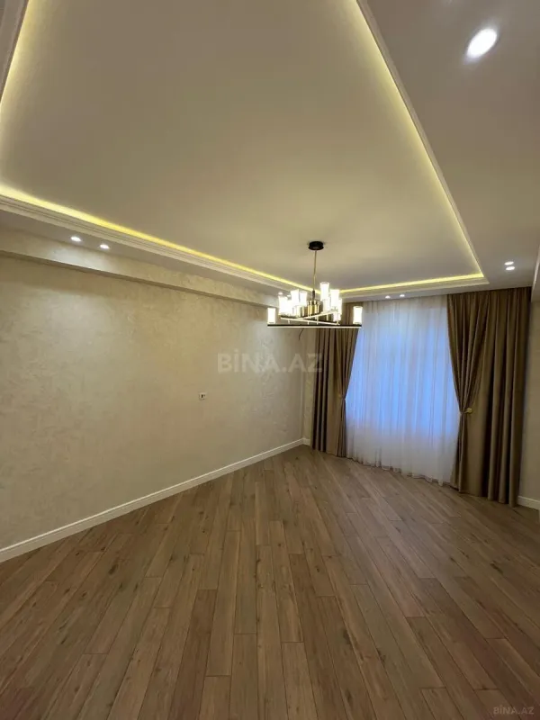 Satılır 2 otaqlı mənzil 72 m²