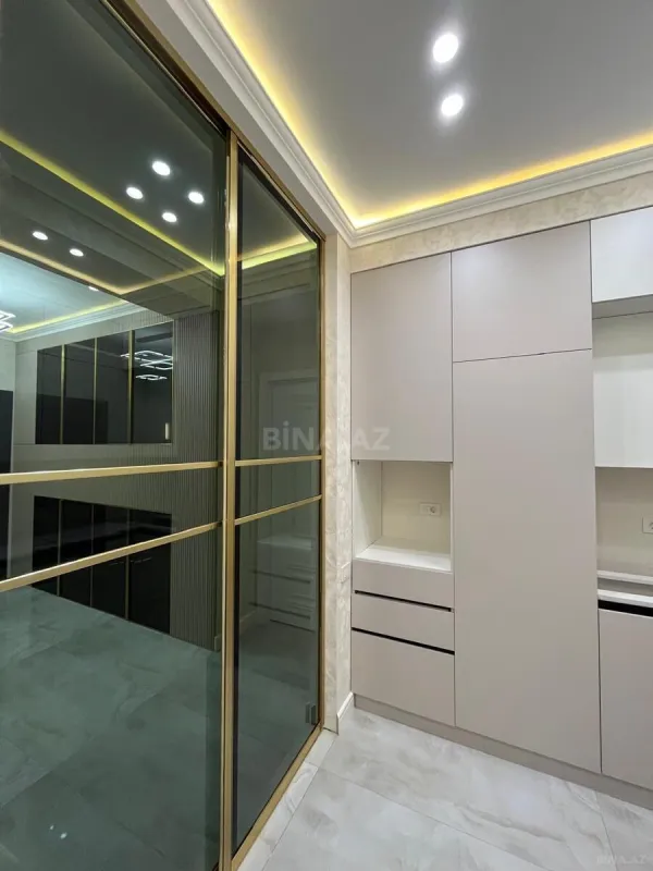 Satılır 2 otaqlı mənzil 72 m²