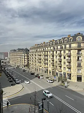 Satılır 3 otaqlı mənzil 140 m²