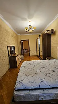 Kirayə verilir 3 otaqlı mənzil 120 m²