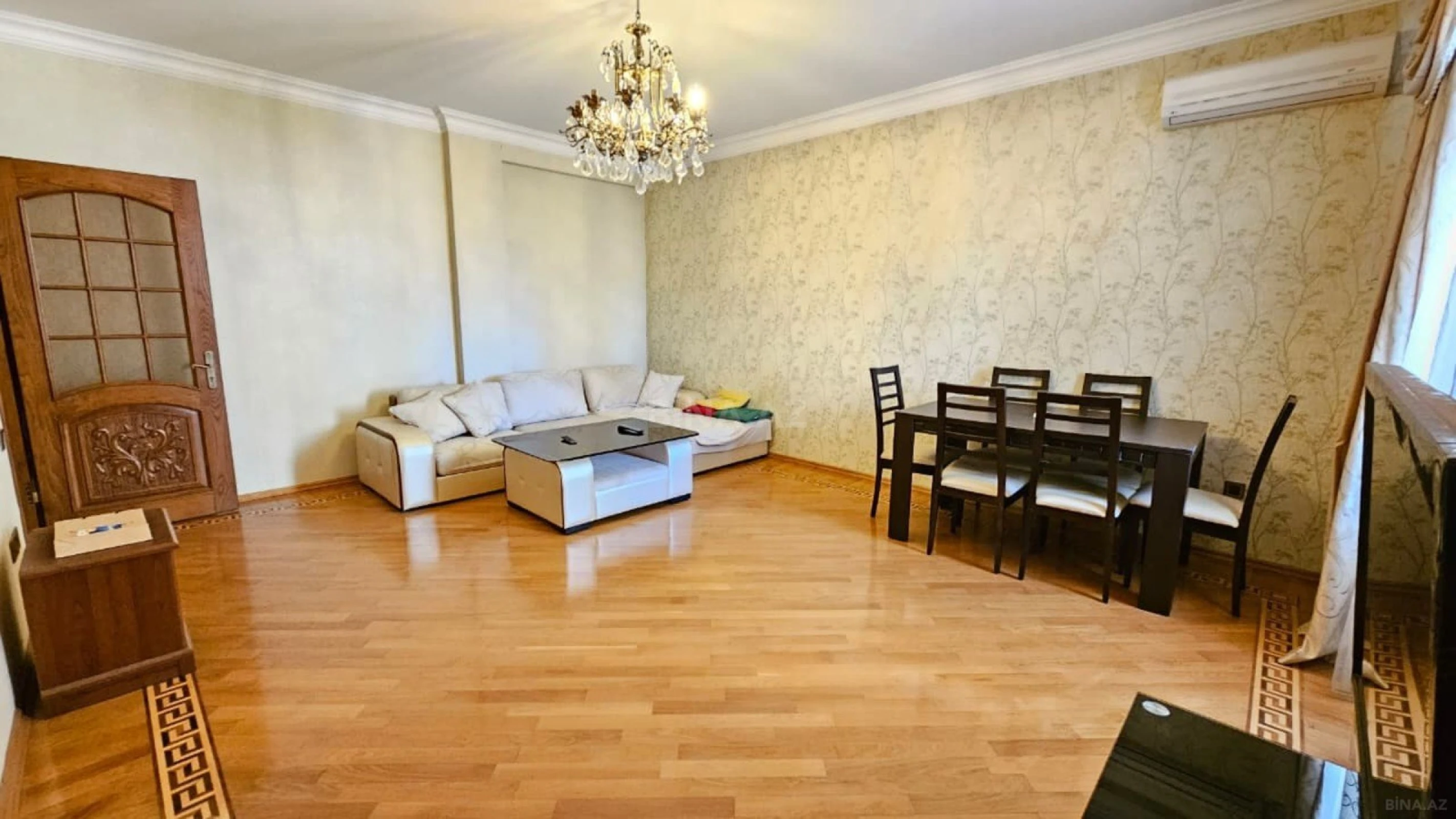 Kirayə verilir 3 otaqlı mənzil 120 m²