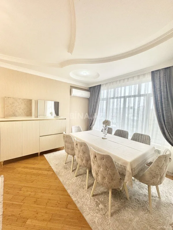 Satılır 2 otaqlı mənzil 105 m²