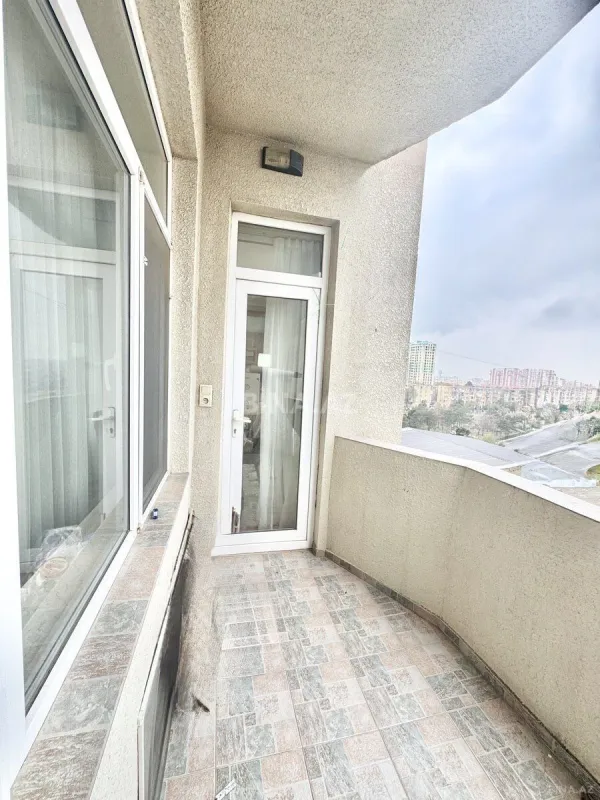 Satılır 2 otaqlı mənzil 105 m²
