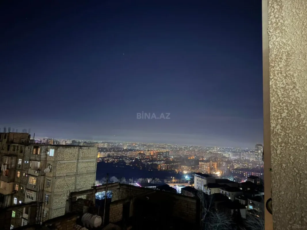 Satılır 2 otaqlı mənzil 105 m²