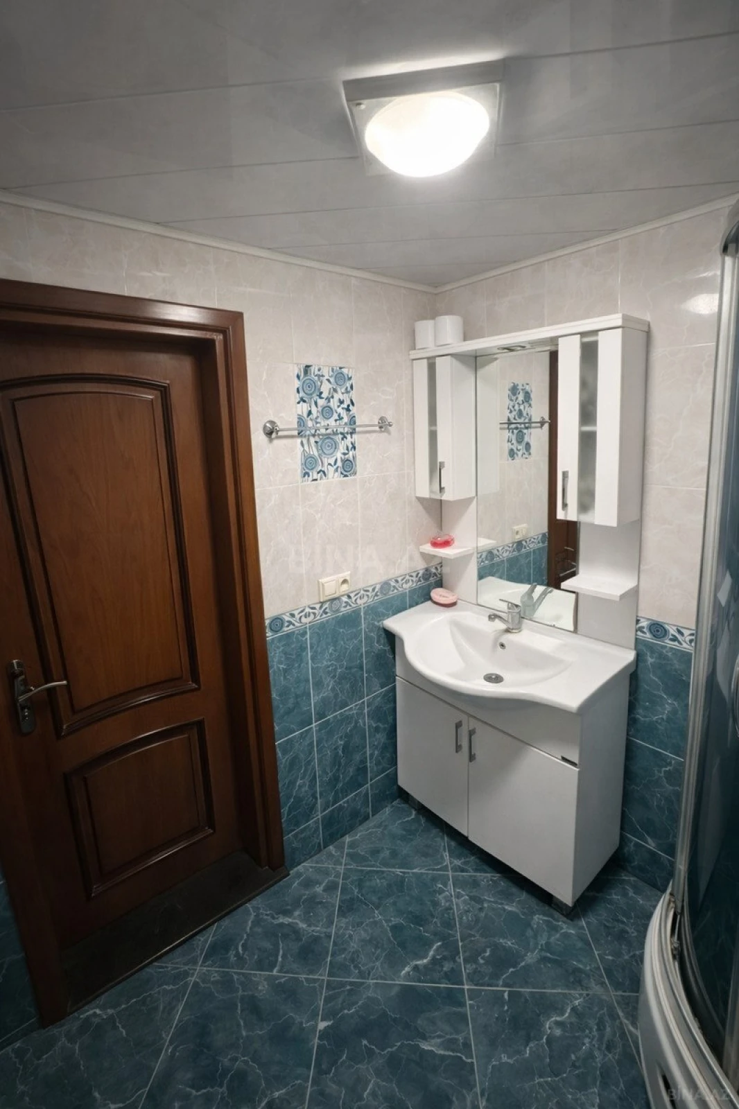 Satılır 2 otaqlı mənzil 63 m²