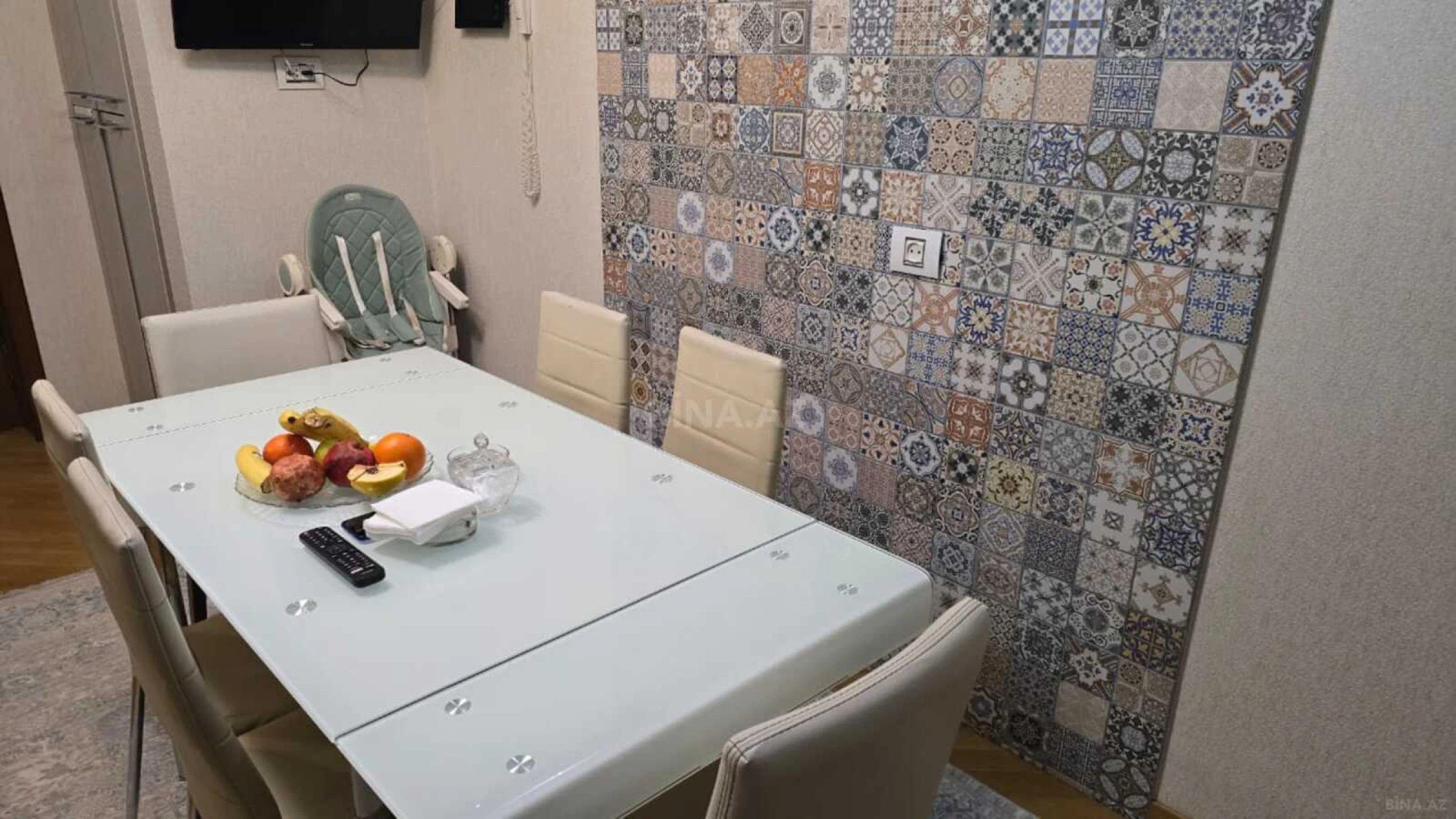 Satılır 5 otaqlı mənzil 120 m²