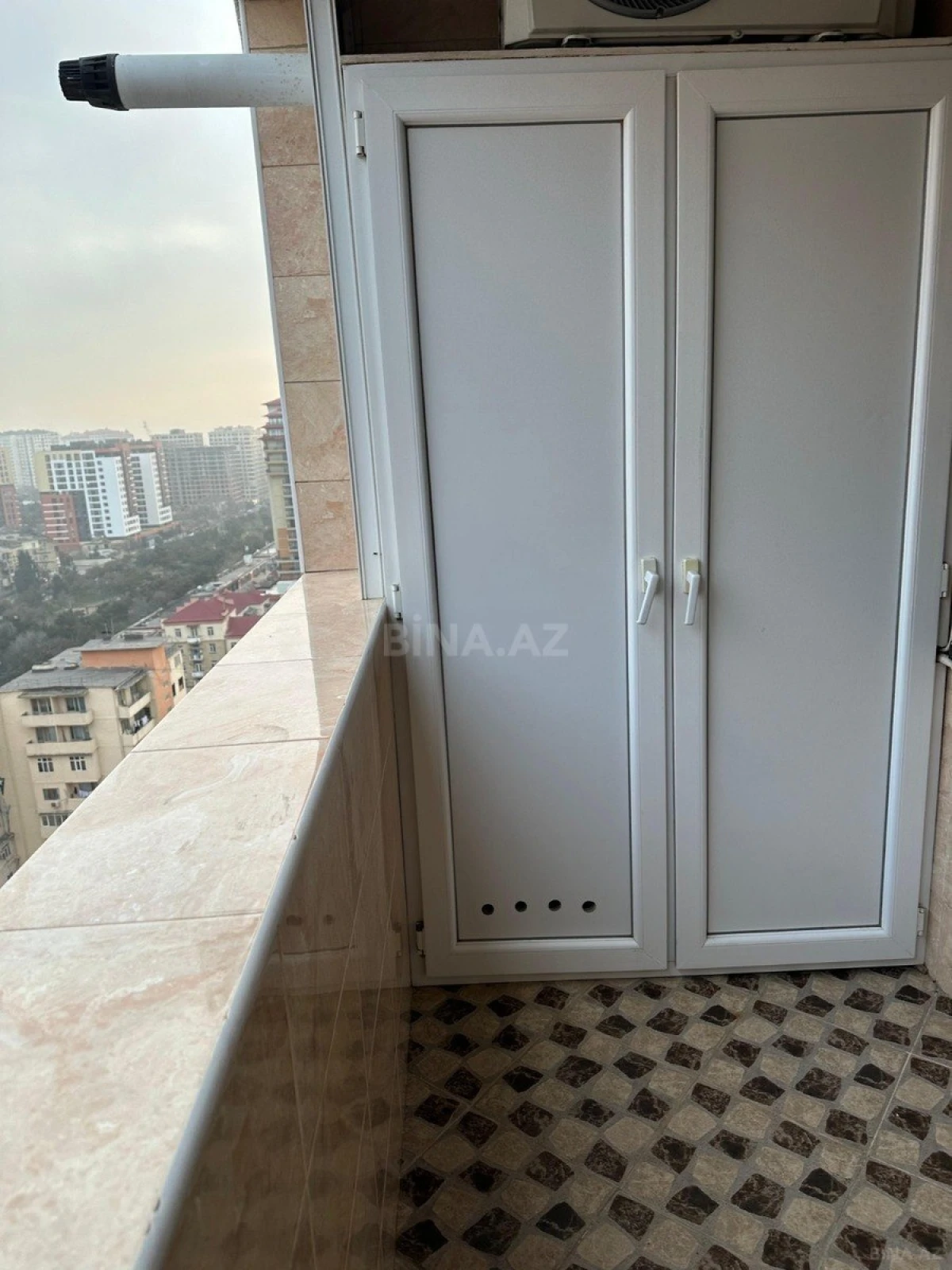 Satılır 3 otaqlı mənzil 70 m²