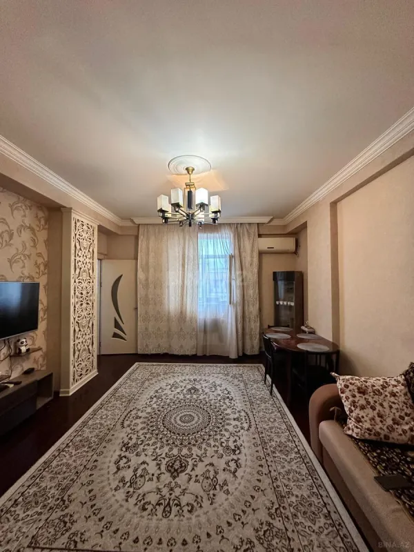 Satılır 2 otaqlı mənzil 52 m²