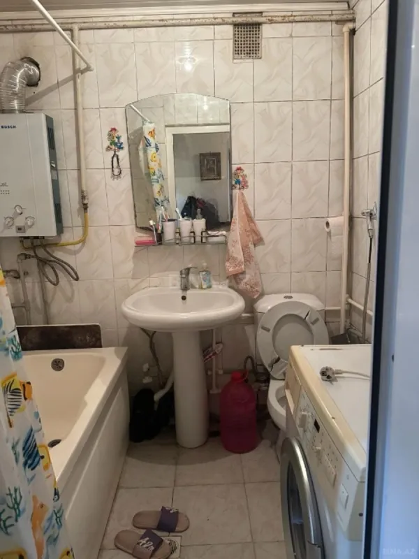 Kirayə verilir 2 otaqlı mənzil 43 m²