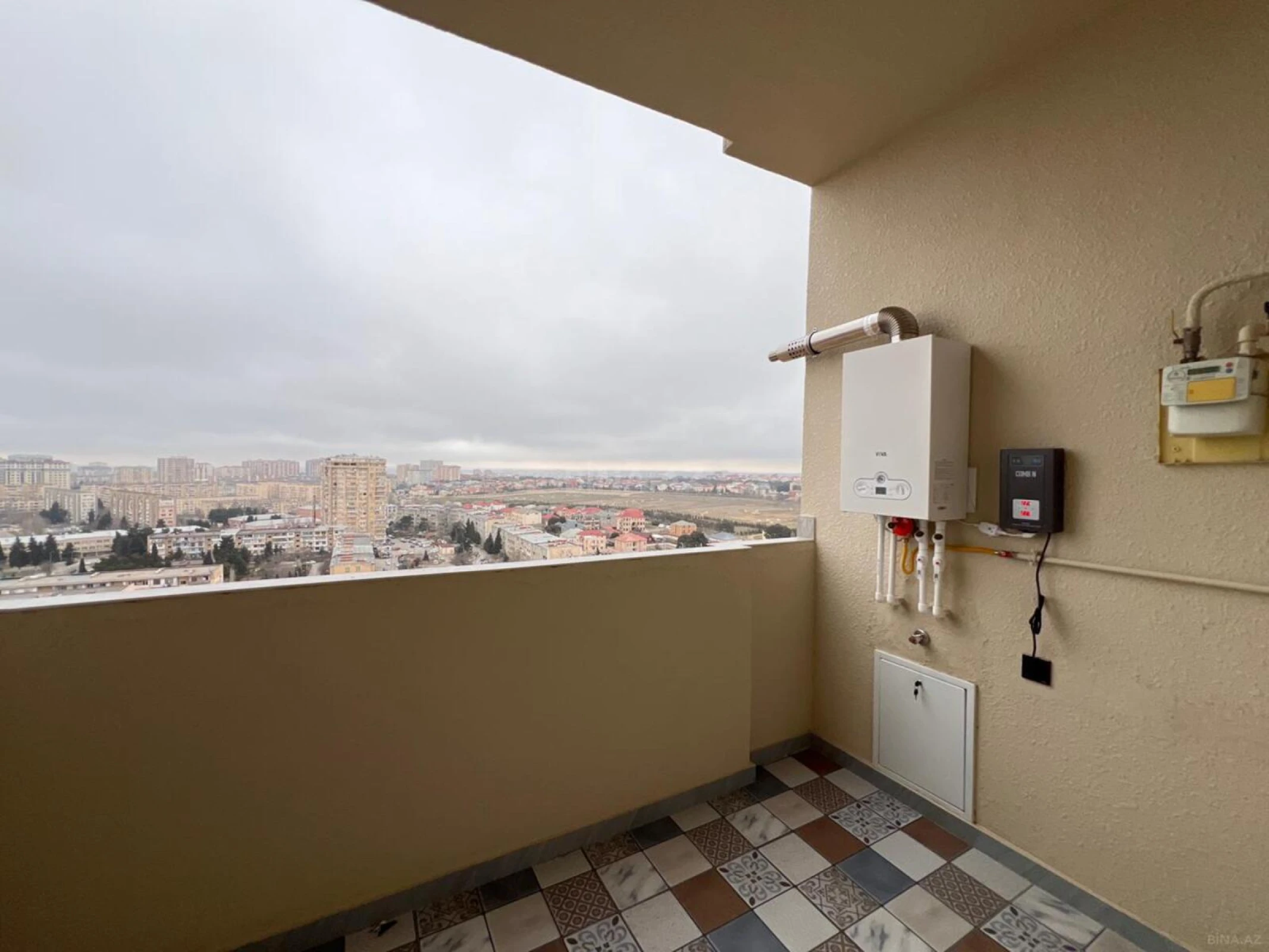 Satılır 2 otaqlı mənzil 67 m²