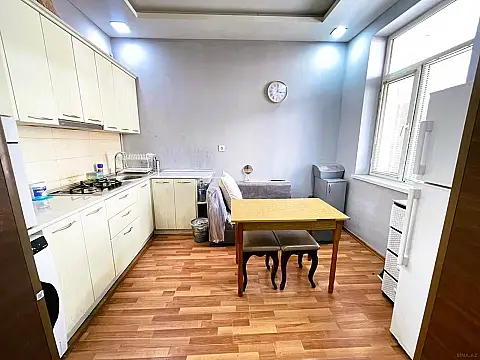 Satılır 3 otaqlı mənzil 86 m²