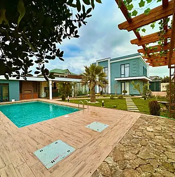 Kirayə verilir 5 otaqlı həyət evi 400 m²