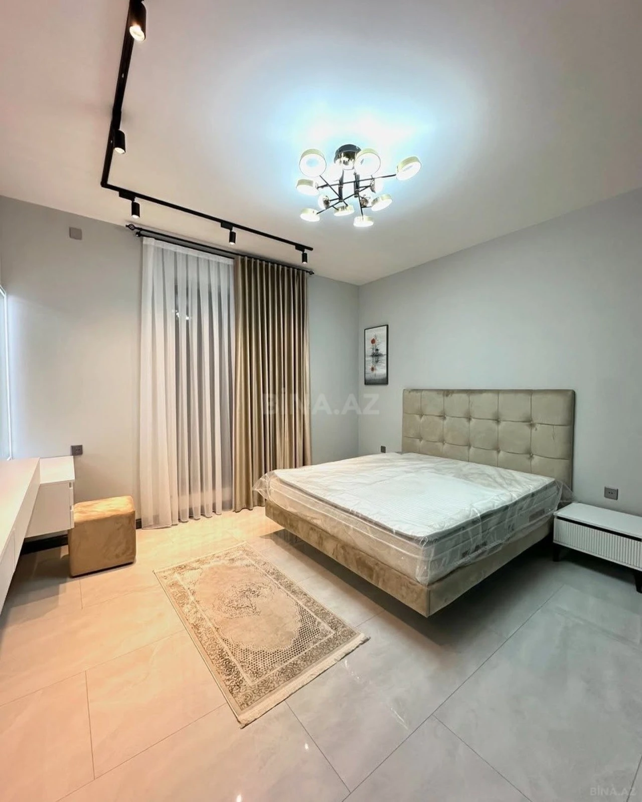 Kirayə verilir 5 otaqlı həyət evi 400 m²