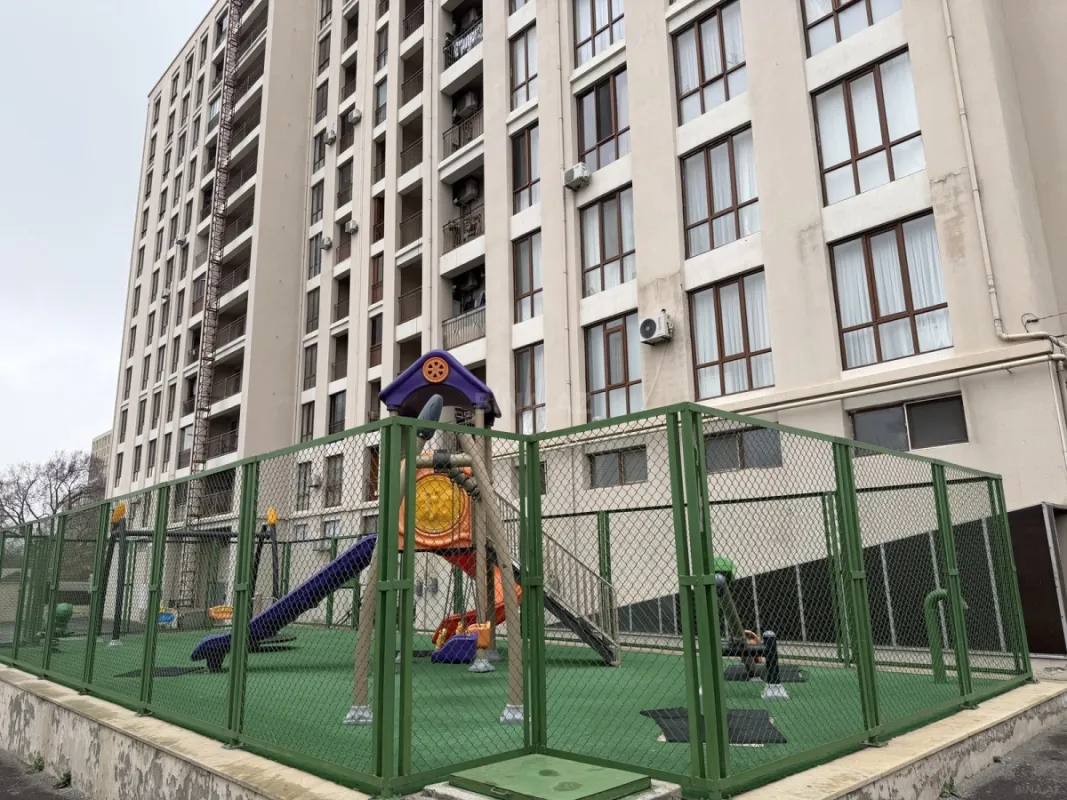 Satılır 1 otaqlı mənzil 43 m²